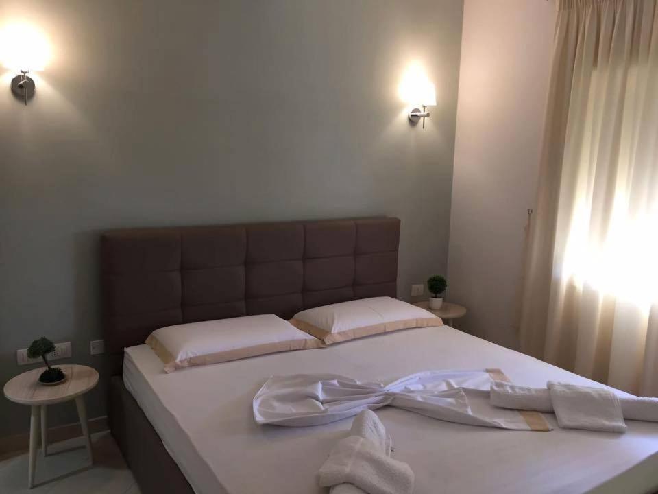 Deluxe Sea Apartment Vlorë エクステリア 写真