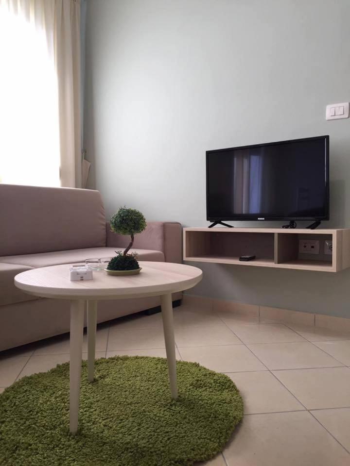 Deluxe Sea Apartment Vlorë エクステリア 写真
