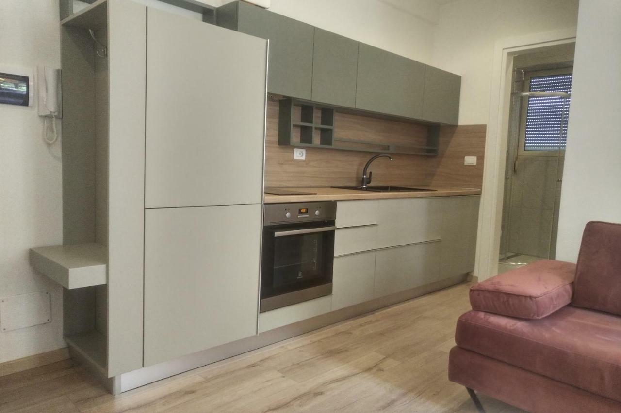 Deluxe Sea Apartment Vlorë エクステリア 写真
