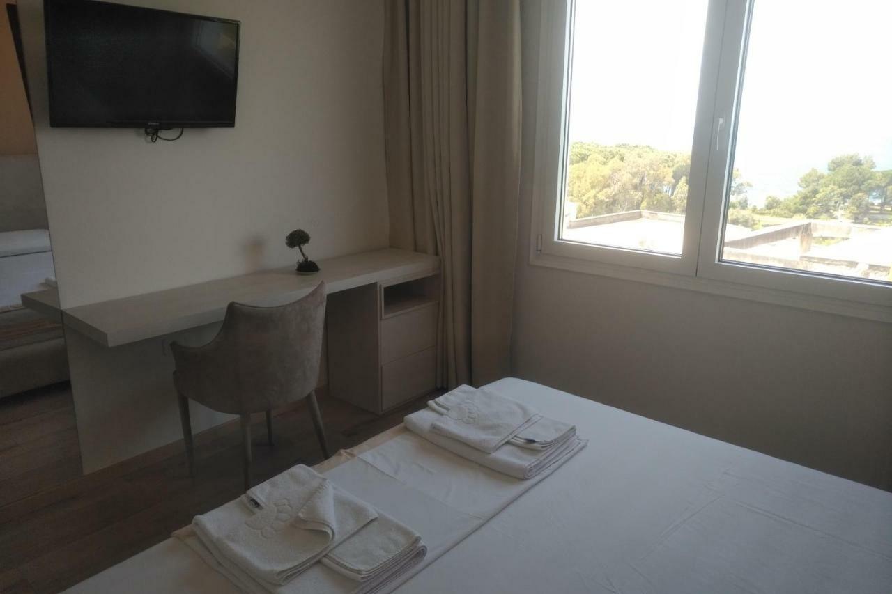 Deluxe Sea Apartment Vlorë エクステリア 写真