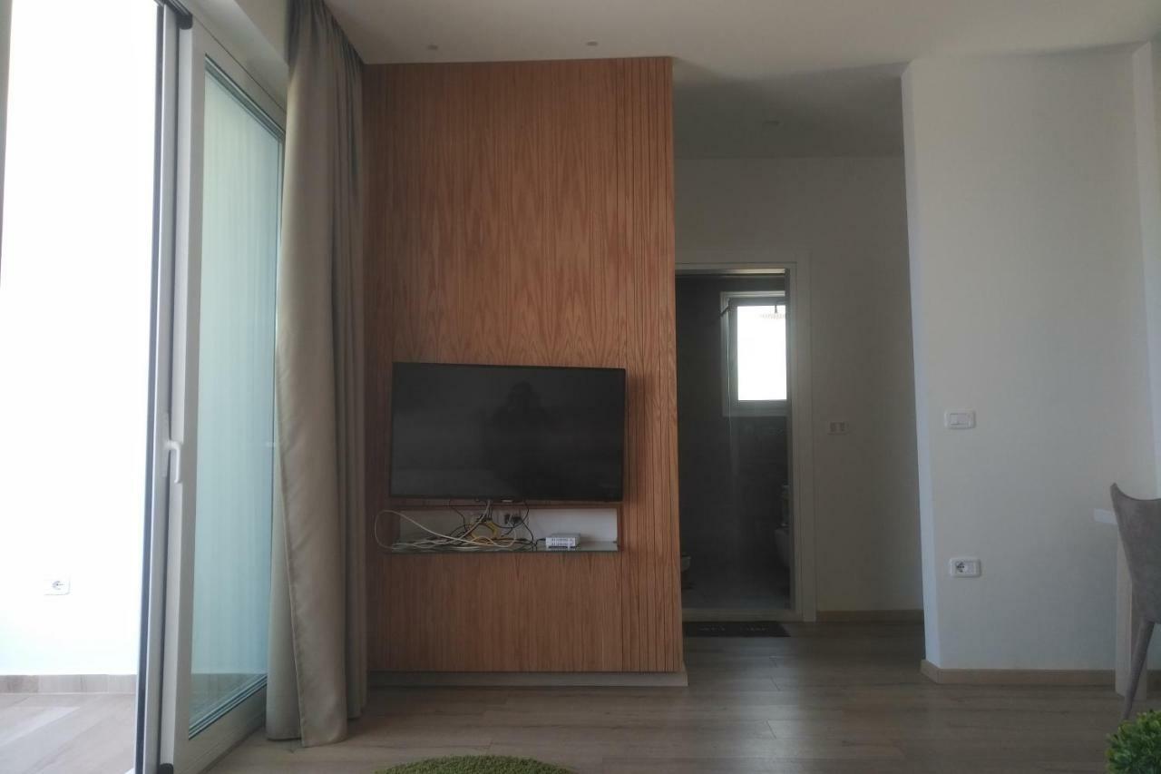 Deluxe Sea Apartment Vlorë エクステリア 写真
