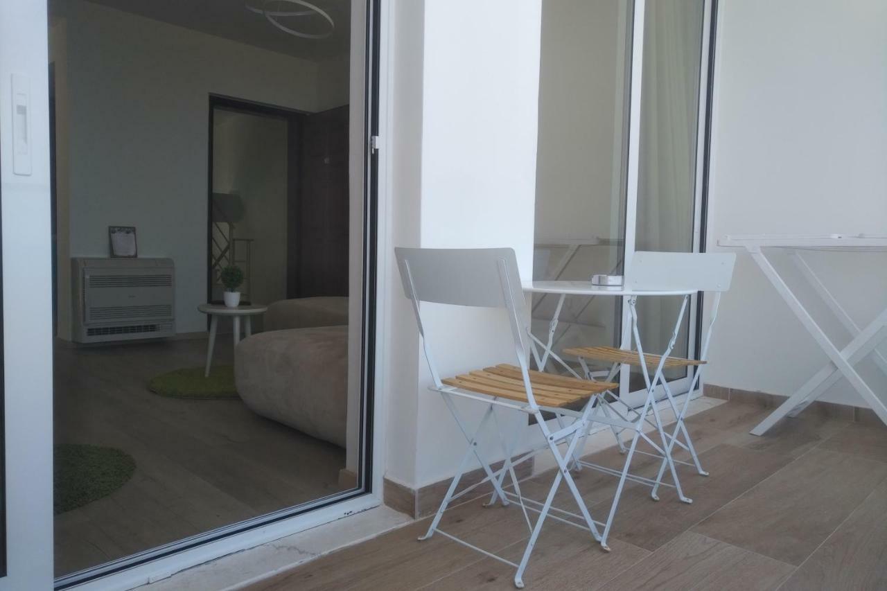 Deluxe Sea Apartment Vlorë エクステリア 写真